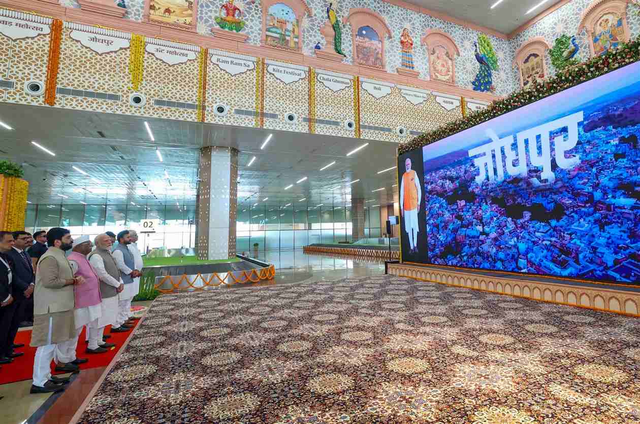 प्रधानमंत्री मोदी के कार्यक्रम का सीधा प्रसारण, 1180 युवाओं को सरकारी नौकरी की सौगात